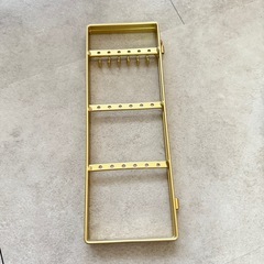 ピアスネックレススタンド　スリコの画像