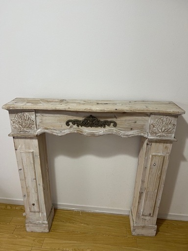 マントルピース　暖炉　インテリア　アンティーク　ダンロ　棚