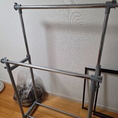ハンガーラック2種の画像