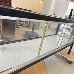 ガラスショーケース 鉄製 ハンドメイド 長さ約１.８メートルの画像