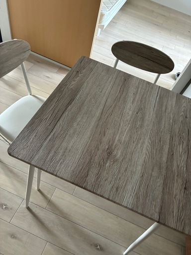 ダイニングテーブル