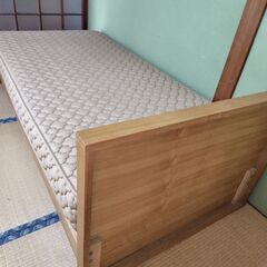 シングルベッドの画像