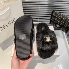 セリーヌ ファーパイルスリッパの画像