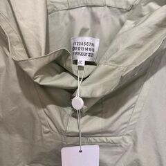 マルジェラ ベージュ フードポケット ジャケット アノラックパーカーの画像