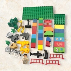 LEGOブロック　デュプロ　おもちゃ　動物フィギュア　車　アンパンマン　カーズ　箱無し　まとめ売りの画像