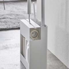 tower 掃除道具収納 クリーナーツールオーガナイザーの画像