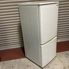 SHARP 冷蔵庫 SJ-D14F-W 137L の画像