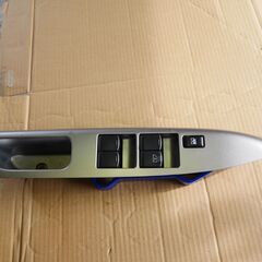 デイズ　 B21W　運転席パワーウインドスイッチ 　H27の画像