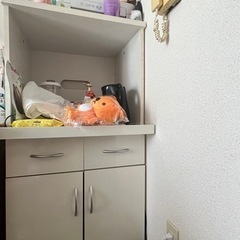 食器棚の画像