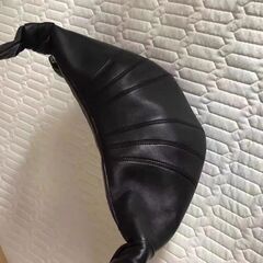 LEMAIRE クロワッサン ショルダーバッグ ブラックの画像
