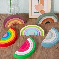 知育玩具　木製積み木　の画像