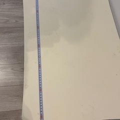 折りたたみテーブルの画像