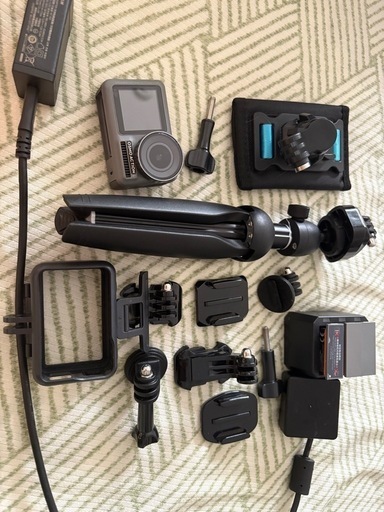 ビデオカメラ、ムービーカメラ dji osmo action