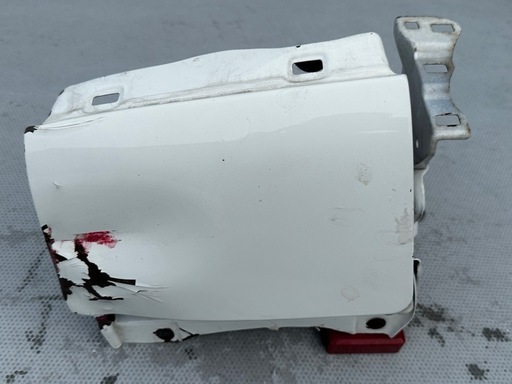 トヨタ　AE86トレノ　事故ったリトラクタブルヘッドライト骨格
