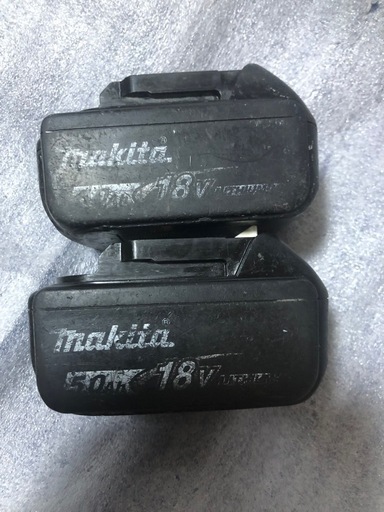 ②マキタ18v純正5AバッテリーBL1850、２個