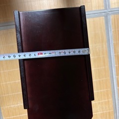 鎌倉彫り　マガジンラックの画像