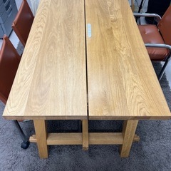 テーブル　IKEA MOCKELBY の画像