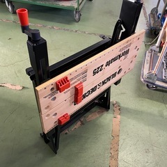 東○83 BLACK &DECKER 作業台 Workmate 225 折りたたみ式の画像