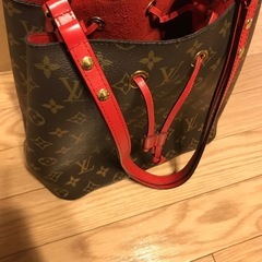 VUITTONのショルダーバックの画像