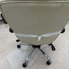 ★リユースのサカイ高崎店★TJ12597  チェア クリーム H100×D55×W64 クリーニング済みの画像