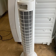 アイリスオーヤマ 扇風機 タワーファン スリムTWF-D82T  リサイクルショップ宮崎屋　佐土原店　25.8.27Fの画像