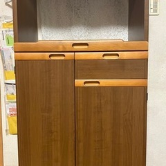 キッチンボード、食器棚104cm　引取限定松戸市 キッチンボード 食器棚 キッチン収納 【セイル 140】 幅140cm