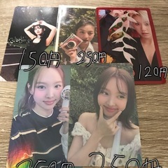 twiceグッズ28円から　郵送OK　値引きあり　おまけ付きの画像
