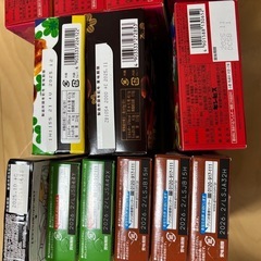 お菓子の詰め合わせの画像