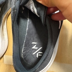 NIKE ZOOM FLY5 
の画像