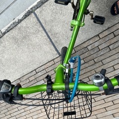 折りたたみ自転車　グリーンの画像