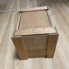 木箱 インテリアの画像