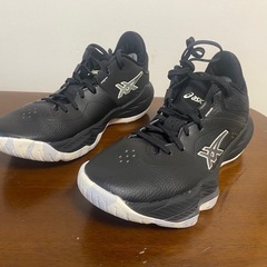 アシックス　スポーツシューズ　24cmの画像