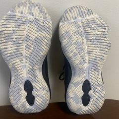 アシックス　スポーツシューズ　24cmの画像