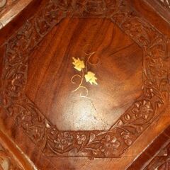 🌿手の込んだ天然木の盆 インド製 ハンドメイドの画像