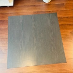 IKEA テーブルの画像