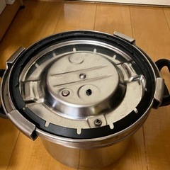 値下げ　ティファール　圧力鍋の画像