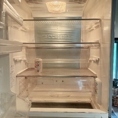 シャープ冷蔵庫無料でお譲りします。の画像