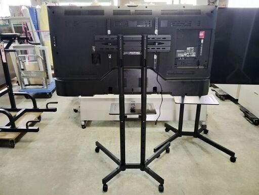 【お値下げ】美品！スタンド付き液晶テレビ Amazon.co.jp: JAPANNEXT 2画面取付けテレビスタンド シルバー