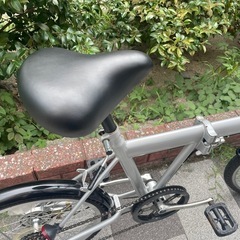 🔵中古車🔵 キレイ✨　折畳自転車　ノーパンクタイヤ　外装6段変速　便利なかご付き✨　中古自転車　点検調整永久無料✨　整備済み　西宮市の画像