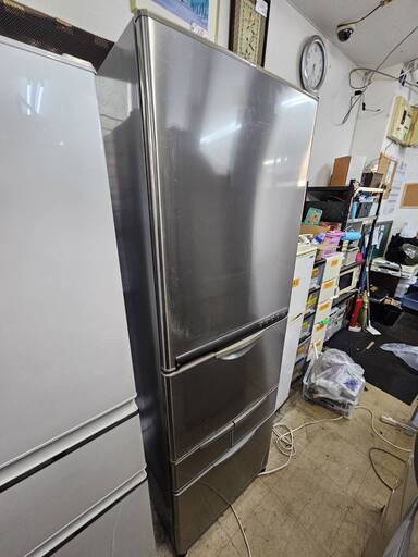 リサイクルショップどりーむ荒田店 No4477　5ドア冷蔵庫　日立　2004年製　容量415L　自動製氷機能付き♪