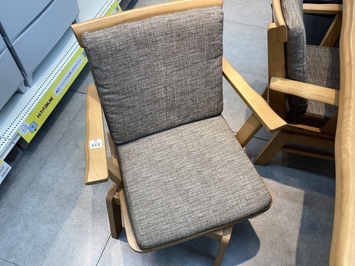 【取りに来られる方限定】ダイニング　４点セット　ニトリ