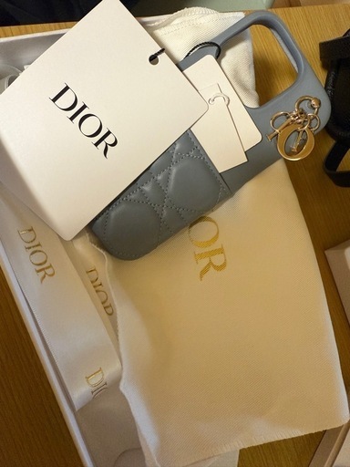 Dior iPhone16プロケース