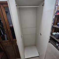 リサイクルショップどりーむ荒田店 No4405　クローゼット　ホワイト　真ん中のポール欠品の画像