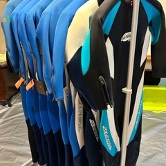 5mmレディースウエットスーツまとめ売りの画像