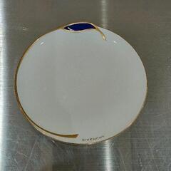 0827-522 GIVENCHY　ケーキプレート