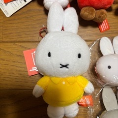 ミッフィーぬいぐるみポーチまとめ売りの画像