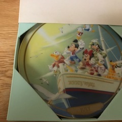 ディズニー食器非売品郵送OKの画像
