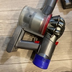 Dyson🔴コードレス掃除機の画像