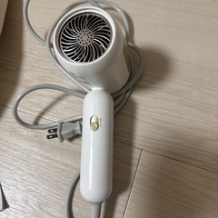 ヘアドライヤーの画像