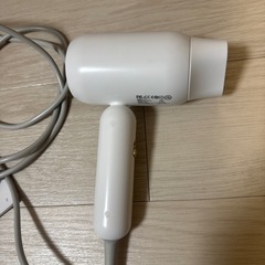 ヘアドライヤーの画像